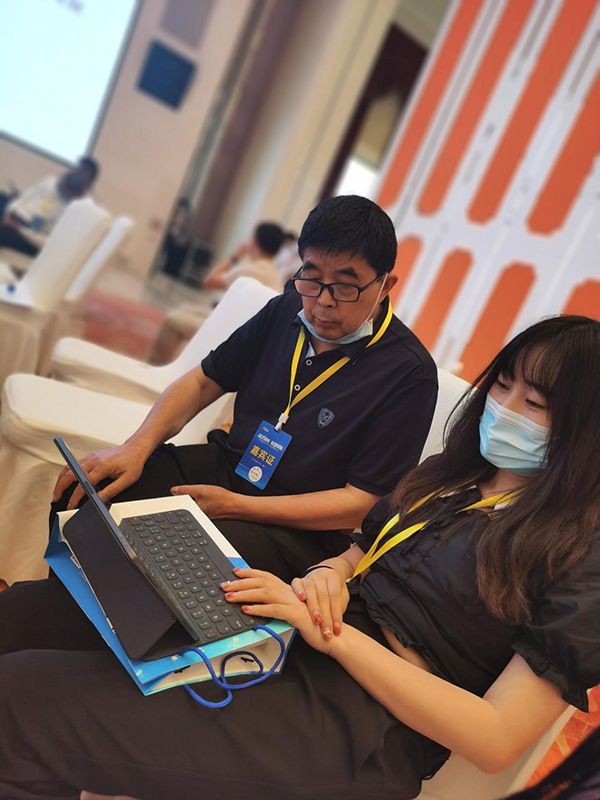 1.jpg 管理領(lǐng)航與“放管服”